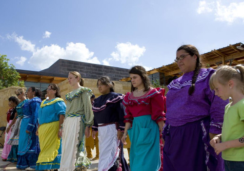 The Diverse and Vibrant Traditional Clothing Styles of Southeast Florida